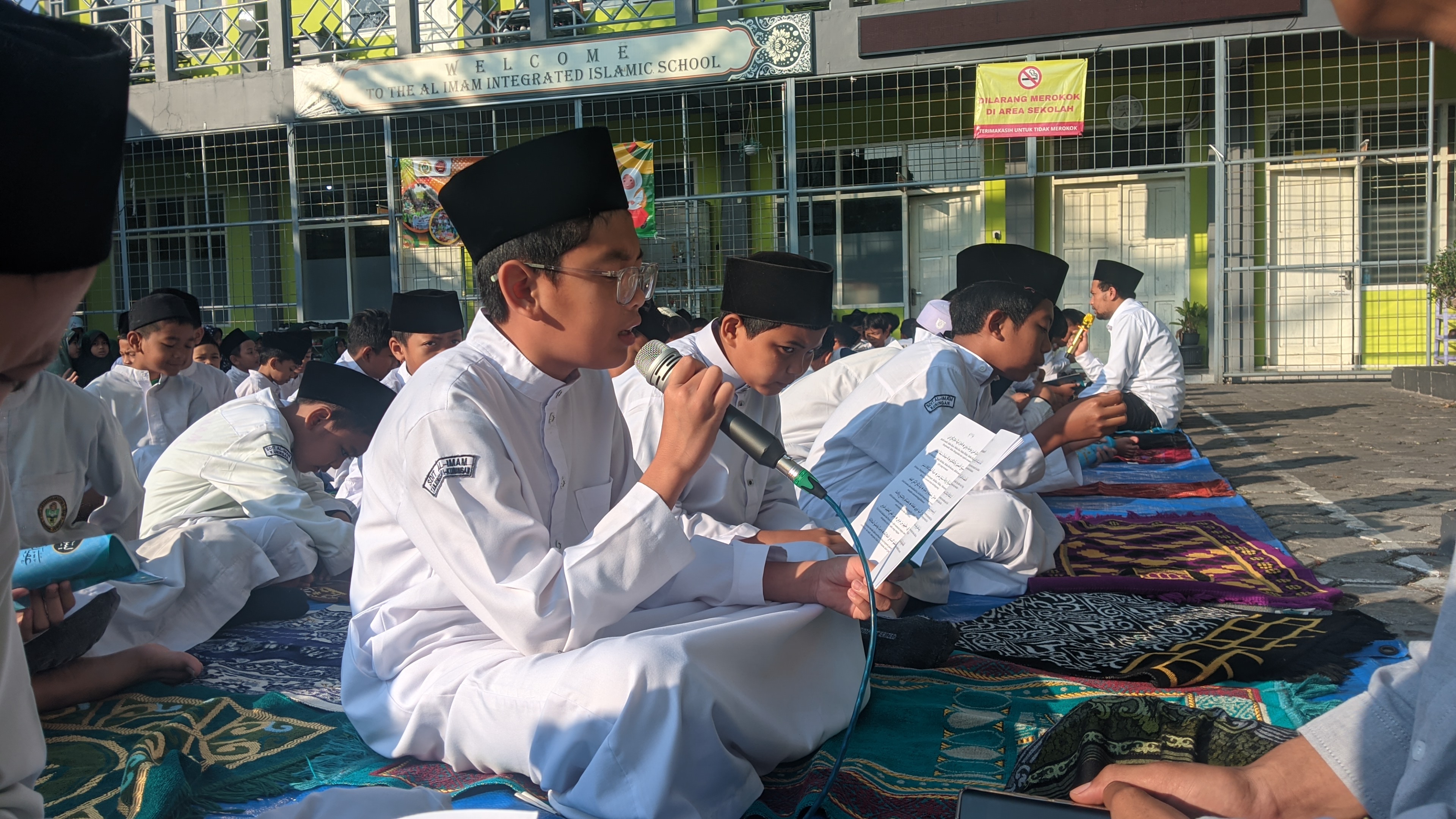 Pembentukan Karakter Dengan Pembiasaan di Hari Jum'at